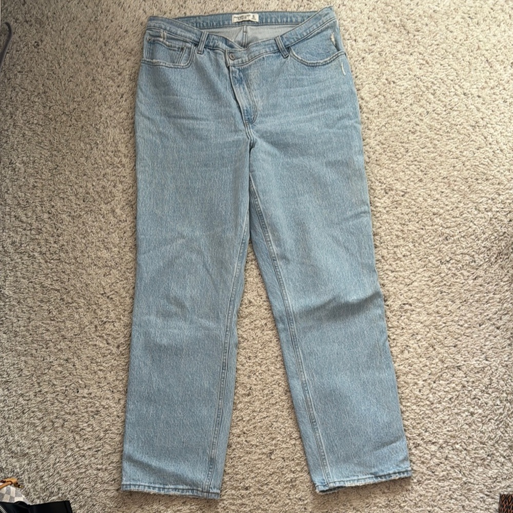 NWOT CROSSOVER ABERCROMBIE JEANS 90s STRAIGHT ULTRA HIGH RISE